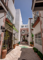 Gems of Española Way